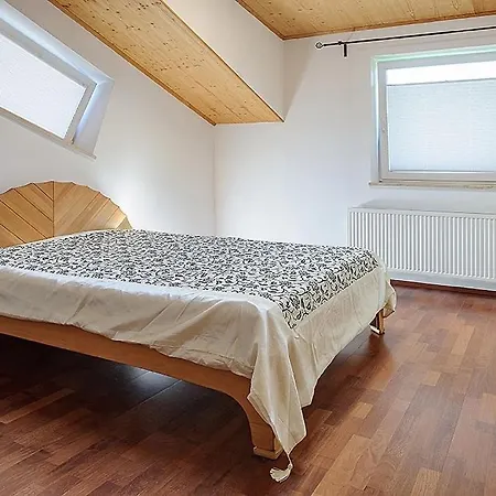 Luxury Loft Near The Lake,