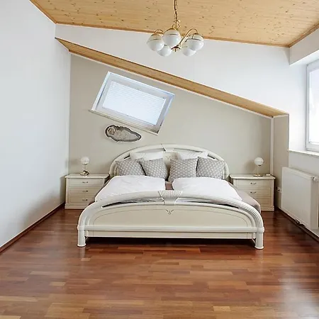 Luxury Loft Near The Lake, Διαμέρισμα Κλάγκενφουρτ