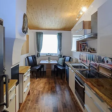 Luxury Loft Near The Lake,
