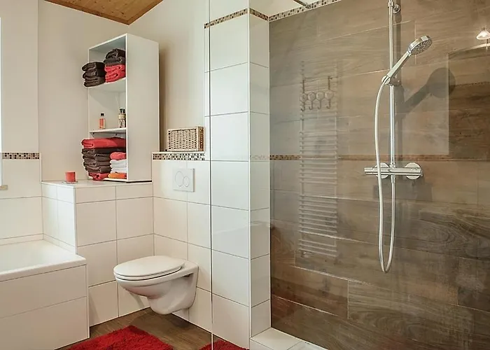 Luxury Loft Near The Lake, *